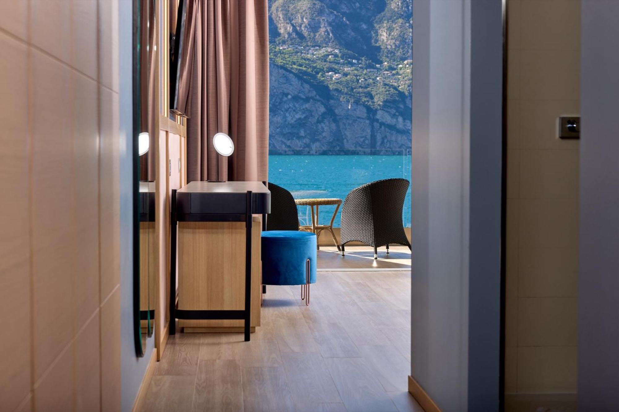 Hotel Castello Lake Front Malcesine Exterior foto